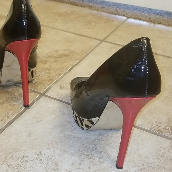 Steve Madden 7.5 leather upper cheetah platform - Picture 5 of 12